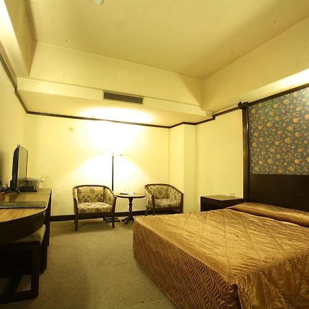 Sun Hotel Тайджун Екстериор снимка