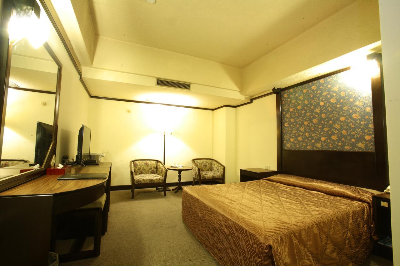 Sun Hotel Тайджун Екстериор снимка