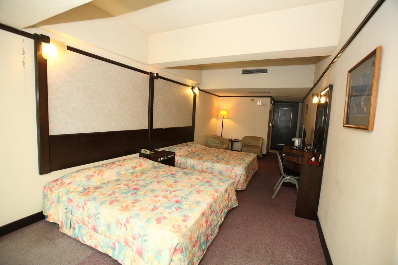 Sun Hotel Тайджун Екстериор снимка